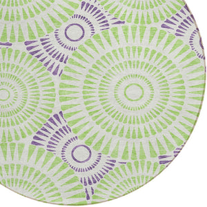 Homeroots 3' Artichoke Green Brown Beige Geometric Washable Indoor Outdoor Area Rug For Stylish Spaces 8' Round Polyester 591659