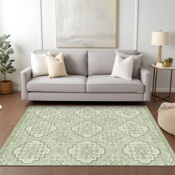 Homeroots 3' Medallion Area Rug In Artichoke Green And Ivory - Stylish, Washable For Indoor And Outdoor Use 8' X 10' Polyester 591666