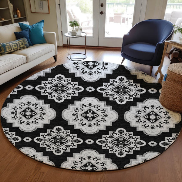 HomeRoots 5' Black and Ivory Medallion Area Rug - Stylish, Durable, Washable for Indoor and Outdoor Spaces 8' Round 591671