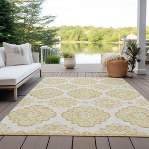 Homeroots 3' Medallion Area Rug In Artichoke Green And Ivory - Stylish, Washable For Indoor And Outdoor Use 8' X 10' Polyester 591684