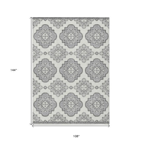 Homeroots 3' Medallion Area Rug In Artichoke Green And Ivory - Stylish, Washable For Indoor And Outdoor Use 9' X 12' Polyester 591691