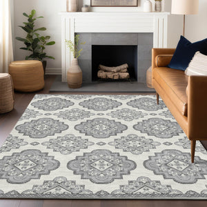Homeroots 3' Medallion Area Rug In Artichoke Green And Ivory - Stylish, Washable For Indoor And Outdoor Use 9' X 12' Polyester 591691