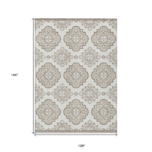 Homeroots 3' Medallion Area Rug In Artichoke Green And Ivory - Stylish, Washable For Indoor And Outdoor Use 9' X 12' Polyester 591697