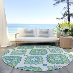 Homeroots 3' Medallion Area Rug In Artichoke Green And Ivory - Stylish, Washable For Indoor And Outdoor Use 8' Round Polyester 591701