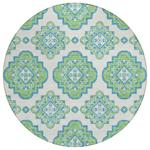 Homeroots 3' Medallion Area Rug In Artichoke Green And Ivory - Stylish, Washable For Indoor And Outdoor Use 8' Round Polyester 591701