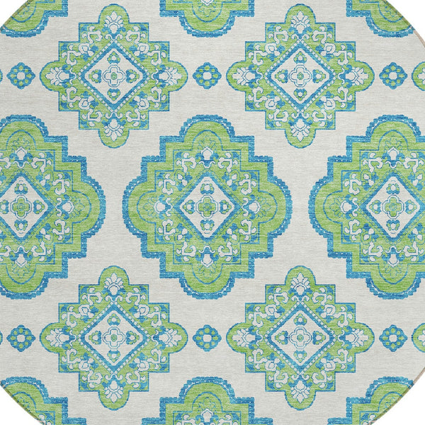 Homeroots 3' Medallion Area Rug In Artichoke Green And Ivory - Stylish, Washable For Indoor And Outdoor Use 8' Round Polyester 591701