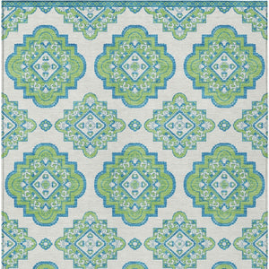 Homeroots 3' Medallion Area Rug In Artichoke Green And Ivory - Stylish, Washable For Indoor And Outdoor Use 8' X 10' Polyester 591702