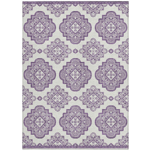 Homeroots 3' Medallion Area Rug In Artichoke Green And Ivory - Stylish, Washable For Indoor And Outdoor Use 10' X 14' Polyester 591710