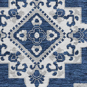 Homeroots 3' Medallion Area Rug In Artichoke Green And Ivory - Stylish, Washable For Indoor And Outdoor Use 8' Round Polyester 591713