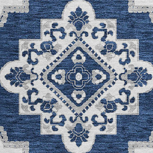 Homeroots 3' Medallion Area Rug In Artichoke Green And Ivory - Stylish, Washable For Indoor And Outdoor Use 8' Round Polyester 591713