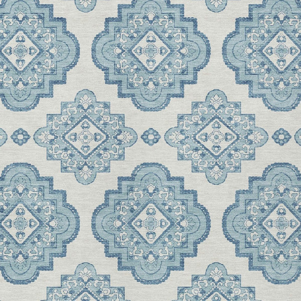 Homeroots 3' Medallion Area Rug In Artichoke Green And Ivory - Stylish, Washable For Indoor And Outdoor Use 8' X 10' Polyester 591726