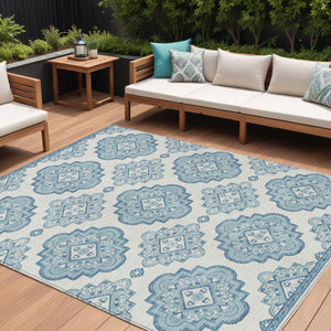 Homeroots 3' Medallion Area Rug In Artichoke Green And Ivory - Stylish, Washable For Indoor And Outdoor Use 9' X 12' Polyester 591727
