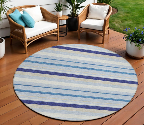 Homeroots 3' Black Ivory And Gray Striped Washable Area Rug - Stylish Indoor Outdoor Design For Any Space 8' Round Polyester 591737