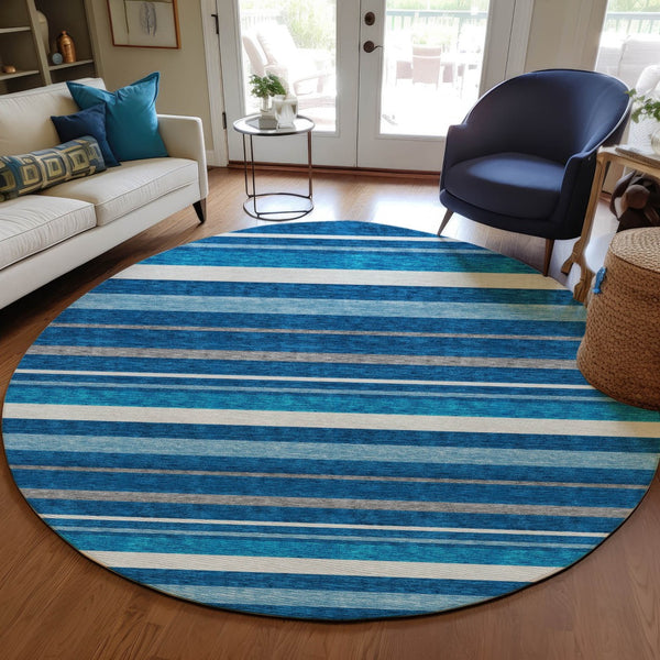 Homeroots 3' Black Ivory And Gray Striped Washable Area Rug - Stylish Indoor Outdoor Design For Any Space 8' Round Polyester 591743