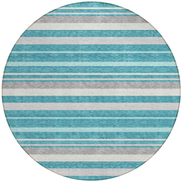 Homeroots 3' Black Ivory And Gray Striped Washable Area Rug - Stylish Indoor Outdoor Design For Any Space 8' Round Polyester 591761
