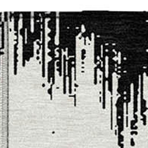 Homeroots 3' Durable Black And Ivory Chevron Indoor Outdoor Area Rug - Stylish, Washable, And Versatile Design 3' X 5' Polyester 591765