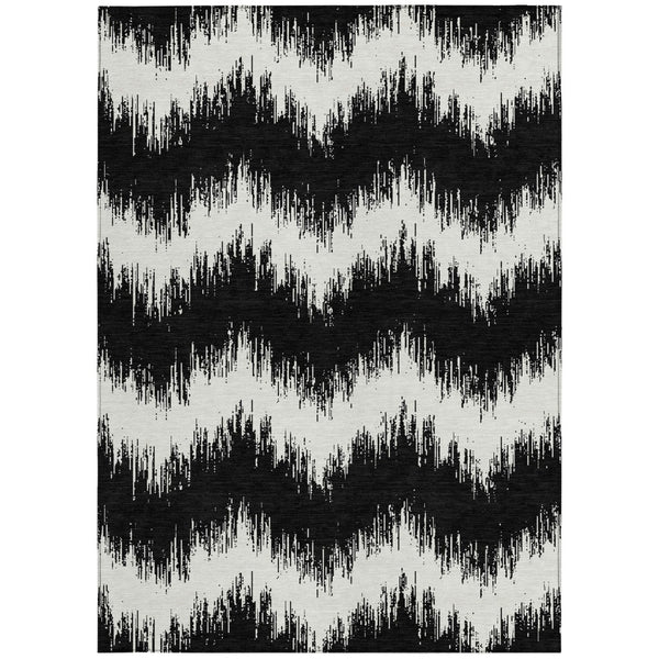 Homeroots 3' Durable Black And Ivory Chevron Indoor Outdoor Area Rug - Stylish, Washable, And Versatile Design 9' X 12' Polyester 591769
