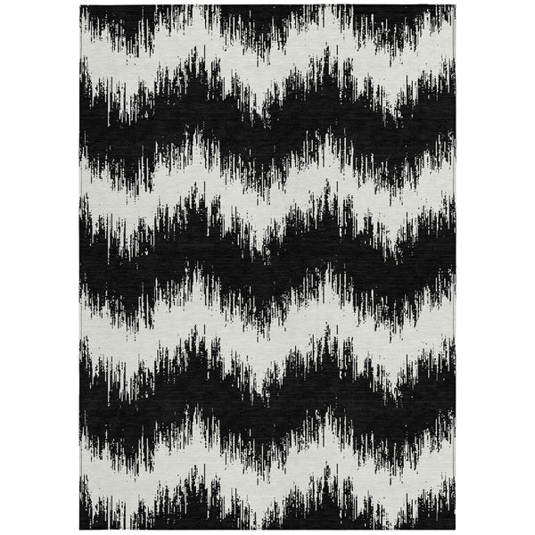Homeroots 3' Durable Black And Ivory Chevron Indoor Outdoor Area Rug - Stylish, Washable, And Versatile Design 10' X 14' Polyester 591770