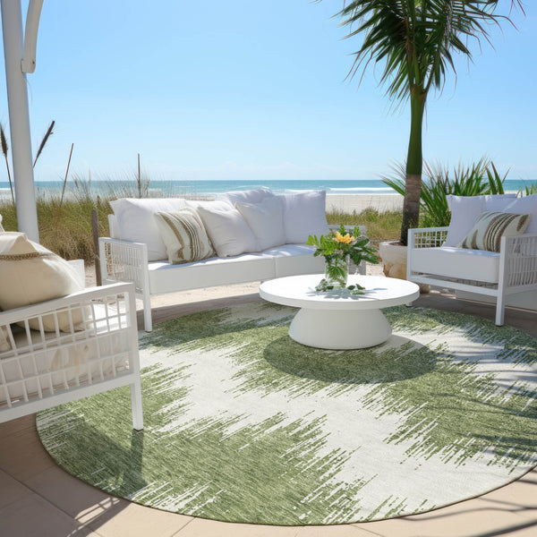 Homeroots 3' Durable Black And Ivory Chevron Indoor Outdoor Area Rug - Stylish, Washable, And Versatile Design 8' Round Polyester 591779