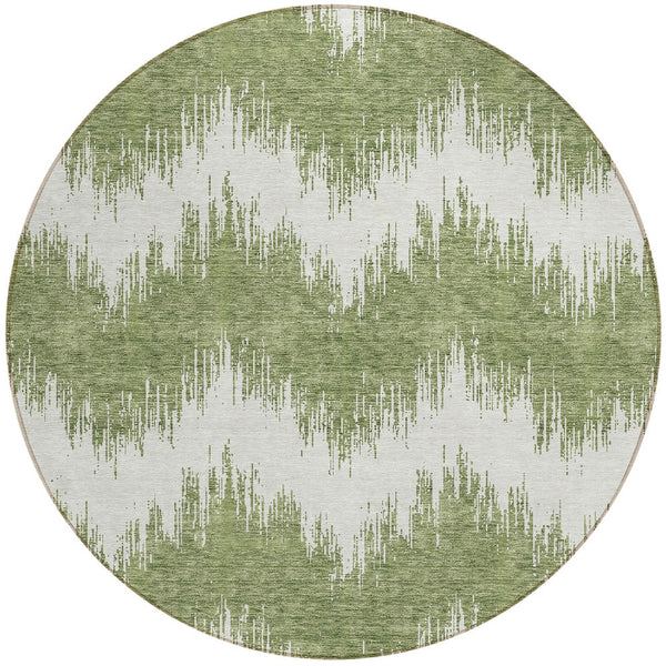 Homeroots 3' Durable Black And Ivory Chevron Indoor Outdoor Area Rug - Stylish, Washable, And Versatile Design 8' Round Polyester 591779