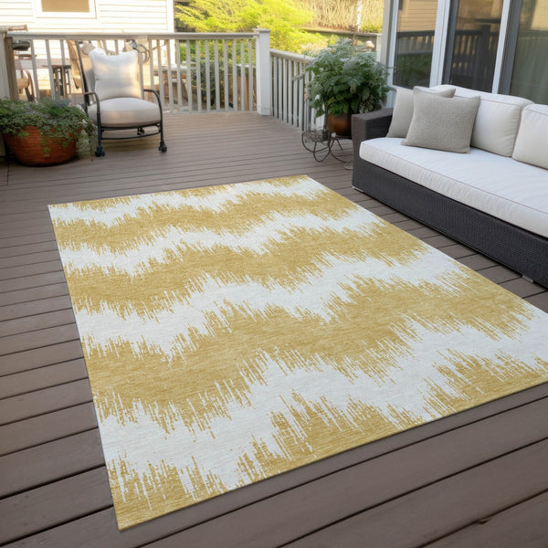 Homeroots 3' Durable Black And Ivory Chevron Indoor Outdoor Area Rug - Stylish, Washable, And Versatile Design 3' X 5' Polyester 591783