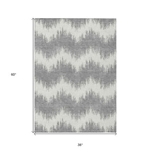 Homeroots 3' Durable Black And Ivory Chevron Indoor Outdoor Area Rug - Stylish, Washable, And Versatile Design 3' X 5' Polyester 591789