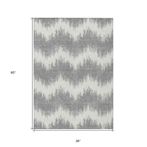 Homeroots 3' Durable Black And Ivory Chevron Indoor Outdoor Area Rug - Stylish, Washable, And Versatile Design 3' X 5' Polyester 591789