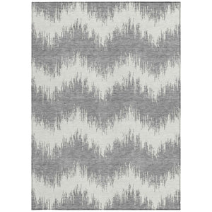 Homeroots 3' Durable Black And Ivory Chevron Indoor Outdoor Area Rug - Stylish, Washable, And Versatile Design 3' X 5' Polyester 591789