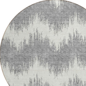 Homeroots 3' Durable Black And Ivory Chevron Indoor Outdoor Area Rug - Stylish, Washable, And Versatile Design 8' Round Polyester 591791