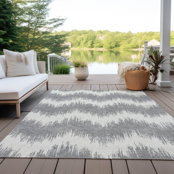 Homeroots 3' Durable Black And Ivory Chevron Indoor Outdoor Area Rug - Stylish, Washable, And Versatile Design 10' X 14' Polyester 591794