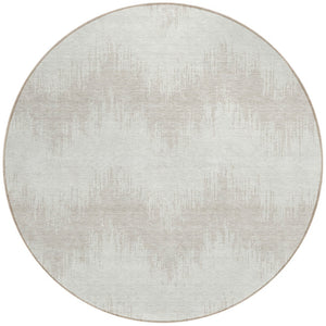 Homeroots 3' Durable Black And Ivory Chevron Indoor Outdoor Area Rug - Stylish, Washable, And Versatile Design 8' Round Polyester 591797