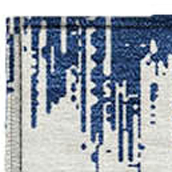 Homeroots 3' Durable Black And Ivory Chevron Indoor Outdoor Area Rug - Stylish, Washable, And Versatile Design 3' X 5' Polyester 591801