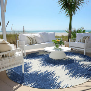 Homeroots 3' Durable Black And Ivory Chevron Indoor Outdoor Area Rug - Stylish, Washable, And Versatile Design 8' Round Polyester 591803