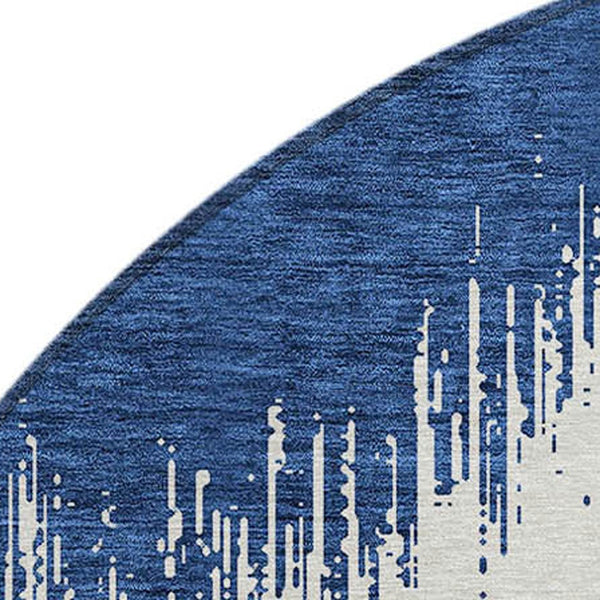 Homeroots 3' Durable Black And Ivory Chevron Indoor Outdoor Area Rug - Stylish, Washable, And Versatile Design 8' Round Polyester 591803