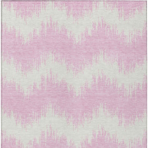 Homeroots 3' Durable Black And Ivory Chevron Indoor Outdoor Area Rug - Stylish, Washable, And Versatile Design 3' X 5' Polyester 591813