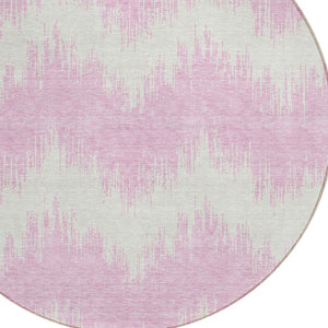 Homeroots 3' Durable Black And Ivory Chevron Indoor Outdoor Area Rug - Stylish, Washable, And Versatile Design 8' Round Polyester 591815