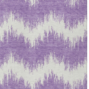 Homeroots 3' Durable Black And Ivory Chevron Indoor Outdoor Area Rug - Stylish, Washable, And Versatile Design 3' X 5' Polyester 591819