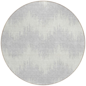 Homeroots 3' Durable Black And Ivory Chevron Indoor Outdoor Area Rug - Stylish, Washable, And Versatile Design 8' Round Polyester 591833