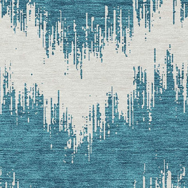 Homeroots 3' Durable Black And Ivory Chevron Indoor Outdoor Area Rug - Stylish, Washable, And Versatile Design 3' X 5' Polyester 591837