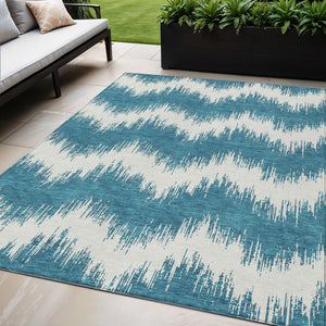 Homeroots 3' Durable Black And Ivory Chevron Indoor Outdoor Area Rug - Stylish, Washable, And Versatile Design 5' X 8' Polyester 591838