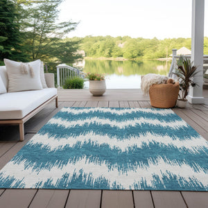 Homeroots 3' Durable Black And Ivory Chevron Indoor Outdoor Area Rug - Stylish, Washable, And Versatile Design 5' X 8' Polyester 591838