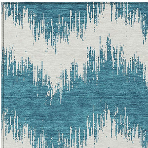 Homeroots 3' Durable Black And Ivory Chevron Indoor Outdoor Area Rug - Stylish, Washable, And Versatile Design 5' X 8' Polyester 591838