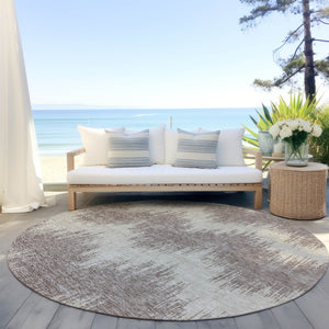 Homeroots 3' Durable Black And Ivory Chevron Indoor Outdoor Area Rug - Stylish, Washable, And Versatile Design 8' Round Polyester 591845