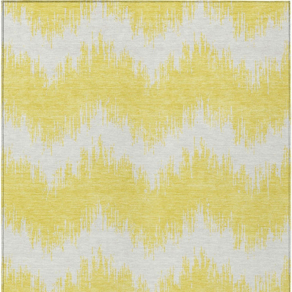 Homeroots 3' Durable Black And Ivory Chevron Indoor Outdoor Area Rug - Stylish, Washable, And Versatile Design 8' X 10' Polyester 591852