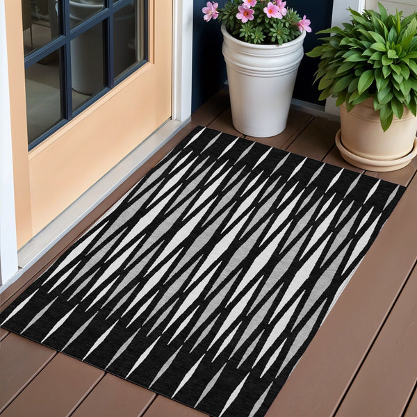 Homeroots 3' Black Ivory And Gray Geometric Indoor Outdoor Area Rug - Stylish, Washable, Stain Resistant Design 3' X 5' Polyester 591855