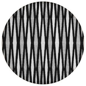HomeRoots 5' Modern Black, Ivory, and Gray Geometric Washable Area Rug for Indoor and Outdoor Durability 8' Round 591857