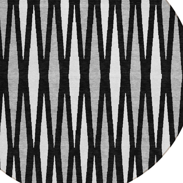 Homeroots 3' Black Ivory And Gray Geometric Indoor Outdoor Area Rug - Stylish, Washable, Stain Resistant Design 8' Round Polyester 591857