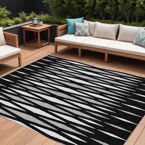Homeroots 3' Black Ivory And Gray Geometric Indoor Outdoor Area Rug - Stylish, Washable, Stain Resistant Design 9' X 12' Polyester 591859