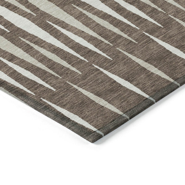 HomeRoots 9' Brown and Ivory Geometric Area Rug – Stylish, Washable Indoor/Outdoor Design for High-Traffic Areas 9' X 12' 591871