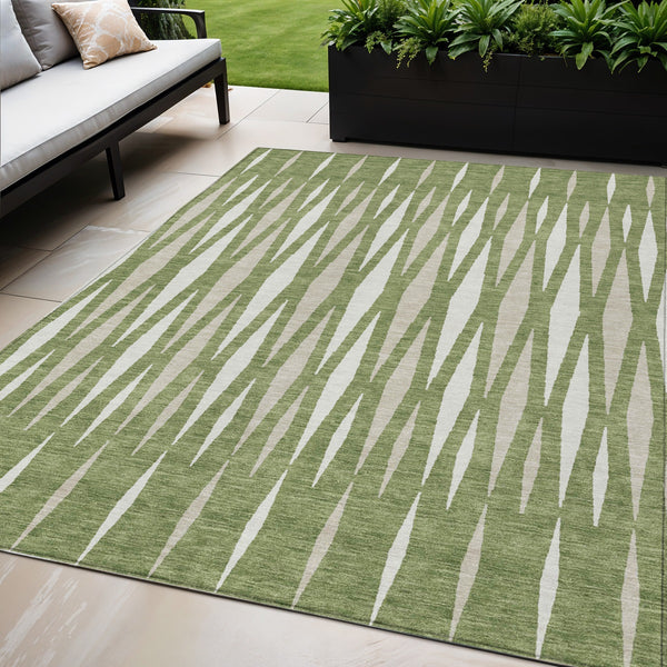 Homeroots 3' Black Ivory And Gray Geometric Indoor Outdoor Area Rug - Stylish, Washable, Stain Resistant Design 5' X 8' Polyester 591874